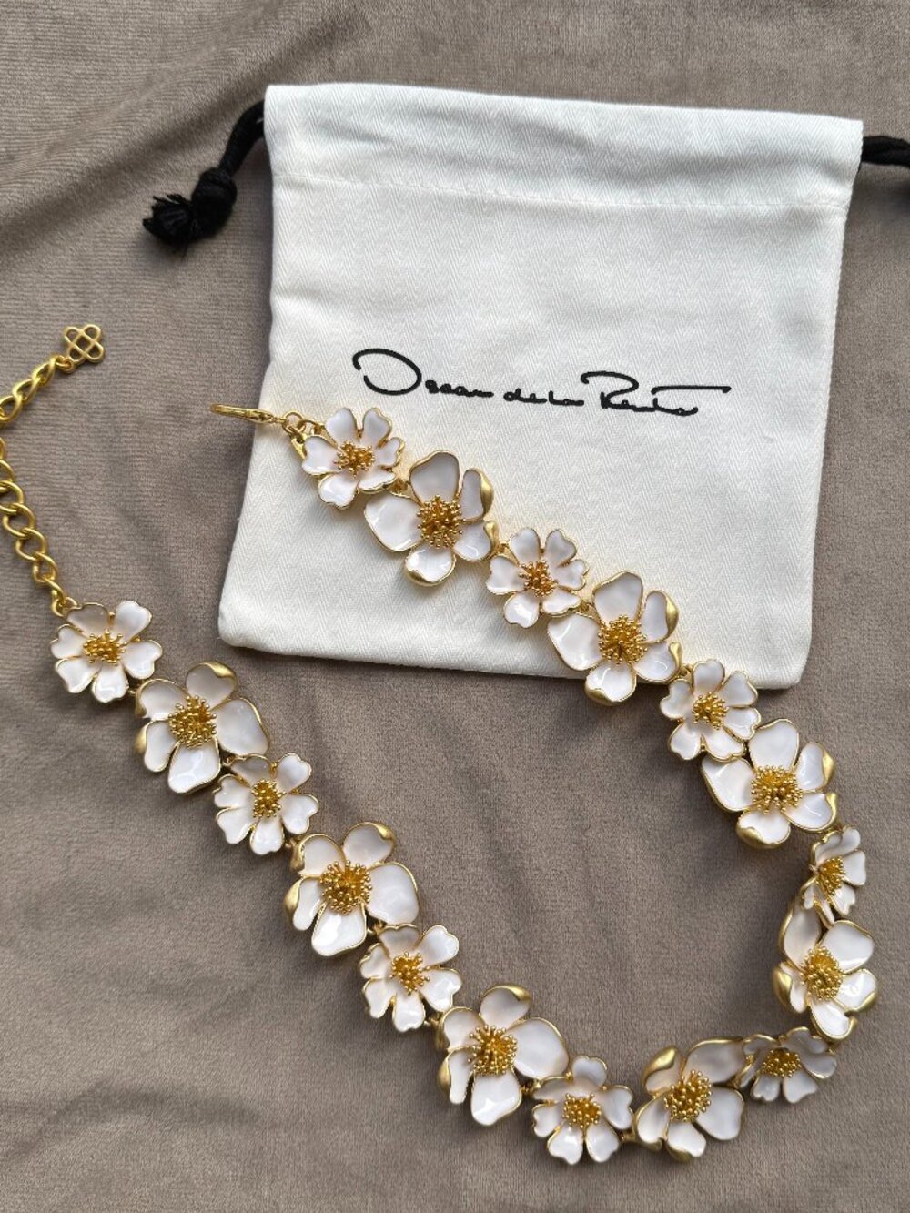 Oscar de la Renta White Enamel Floral Choker Necklace